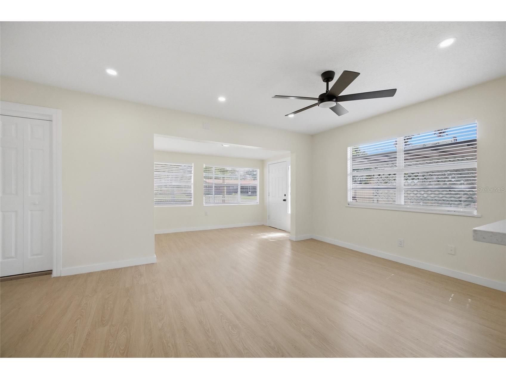 714 E 137th Avenue Tampa FL 33613 TB8506796 image8