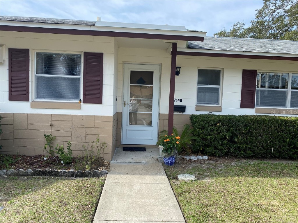 714 E Minnesota Avenue #B Deland FL 32724 V4928672 image1