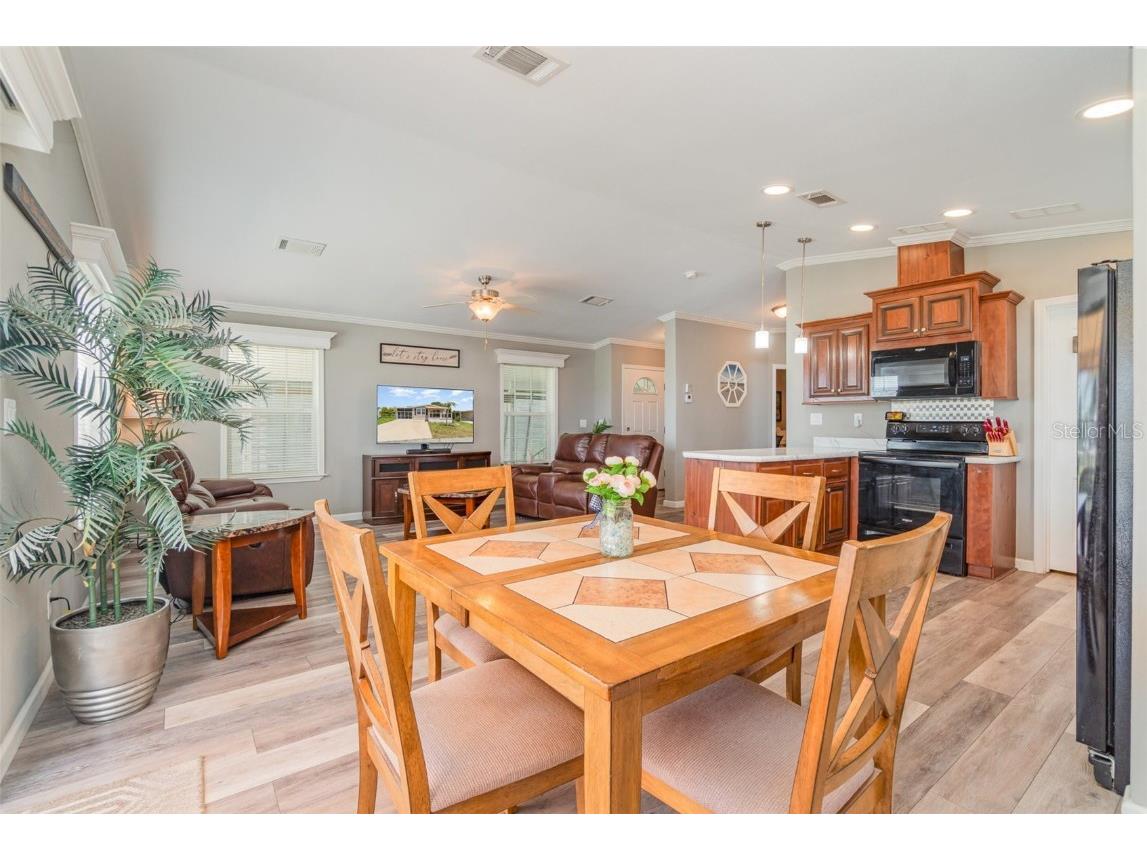 714 Fairmount Drive North Port FL 34287 C7508433 image5