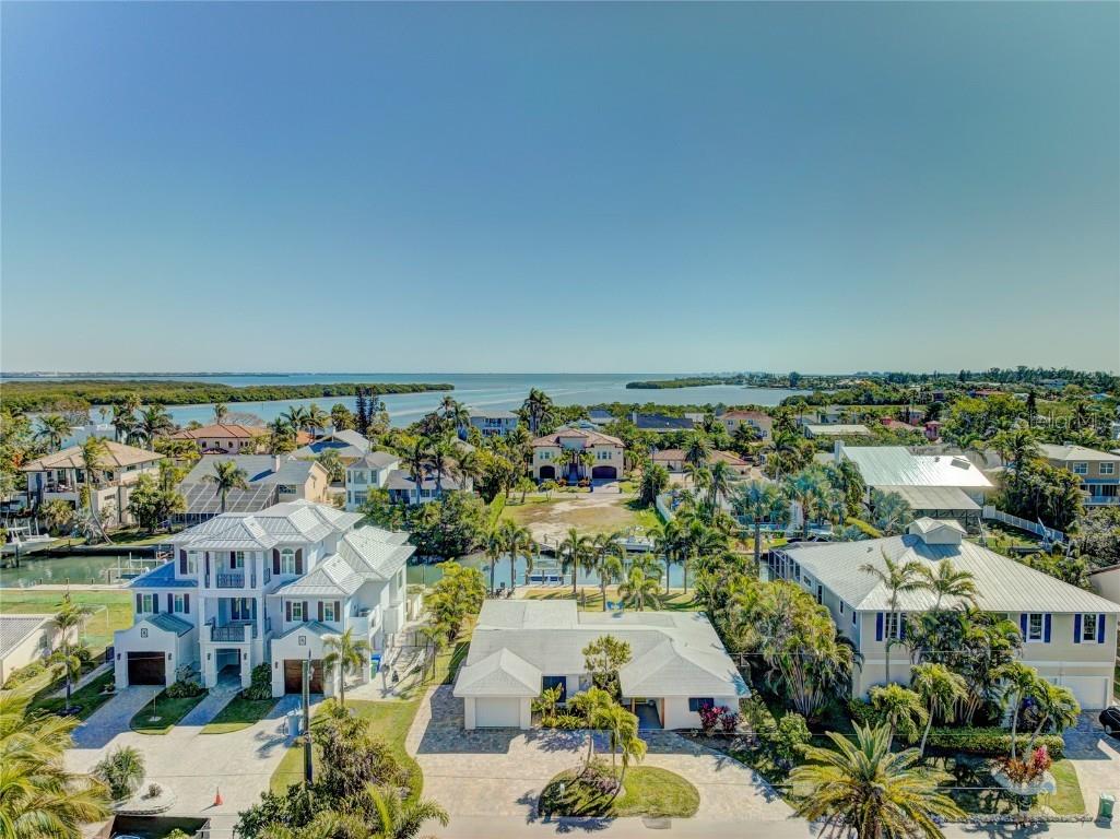 714 Norton Street Longboat Key FL 34228 A4560235 image1