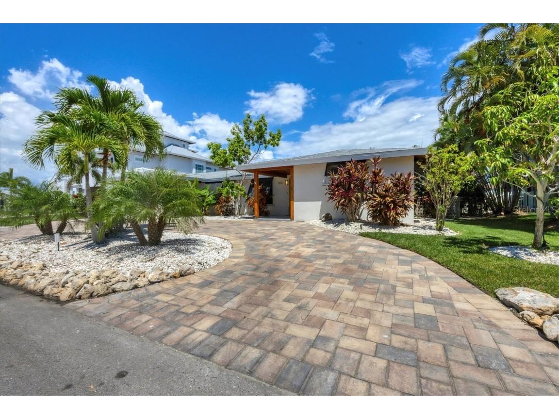 714 Norton Street Longboat Key FL 34228 A4629037 image1