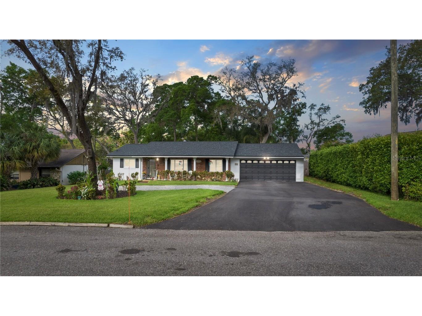 714 Saxby Avenue Orlando FL 32835 - LAKE HIAWASSEE O6108497 image1