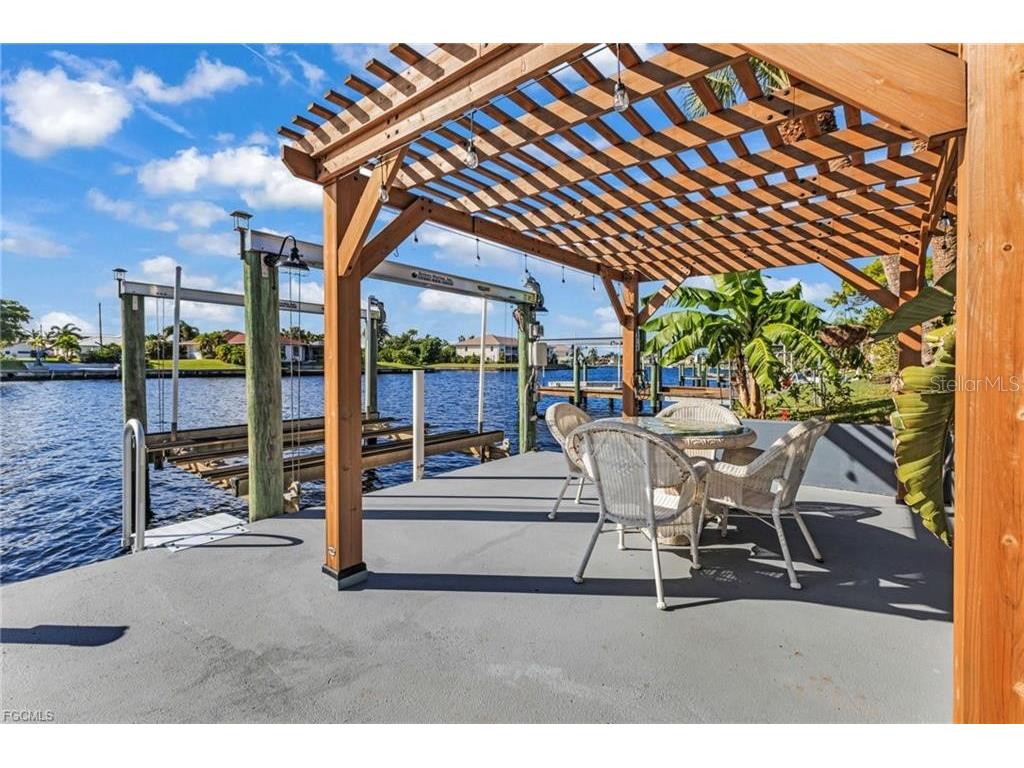 714 SE 43rd Street Cape Coral FL 33904 C7516138 image1