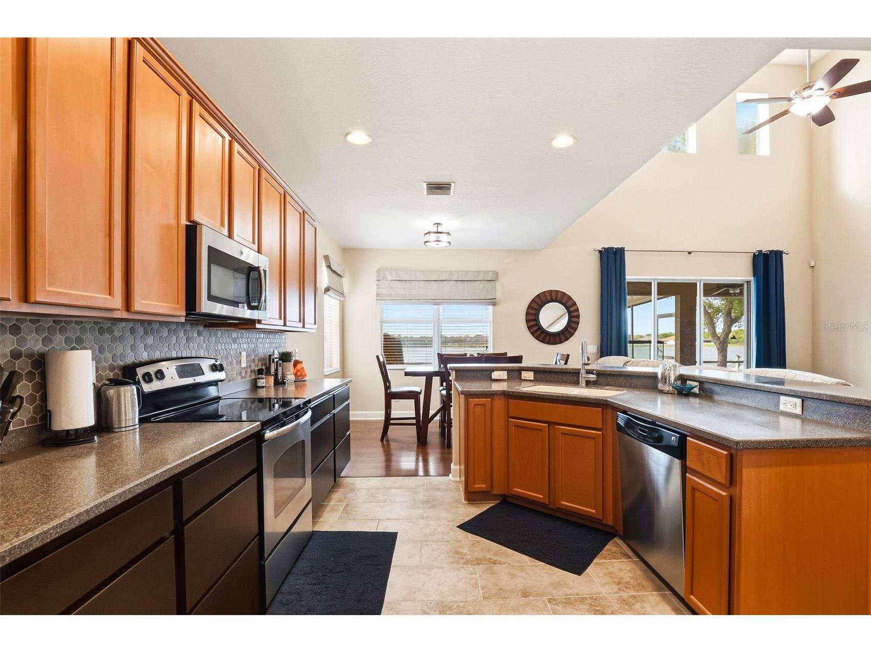 714 Tanana Fall Drive Ruskin FL 33570 TB8489295 image10