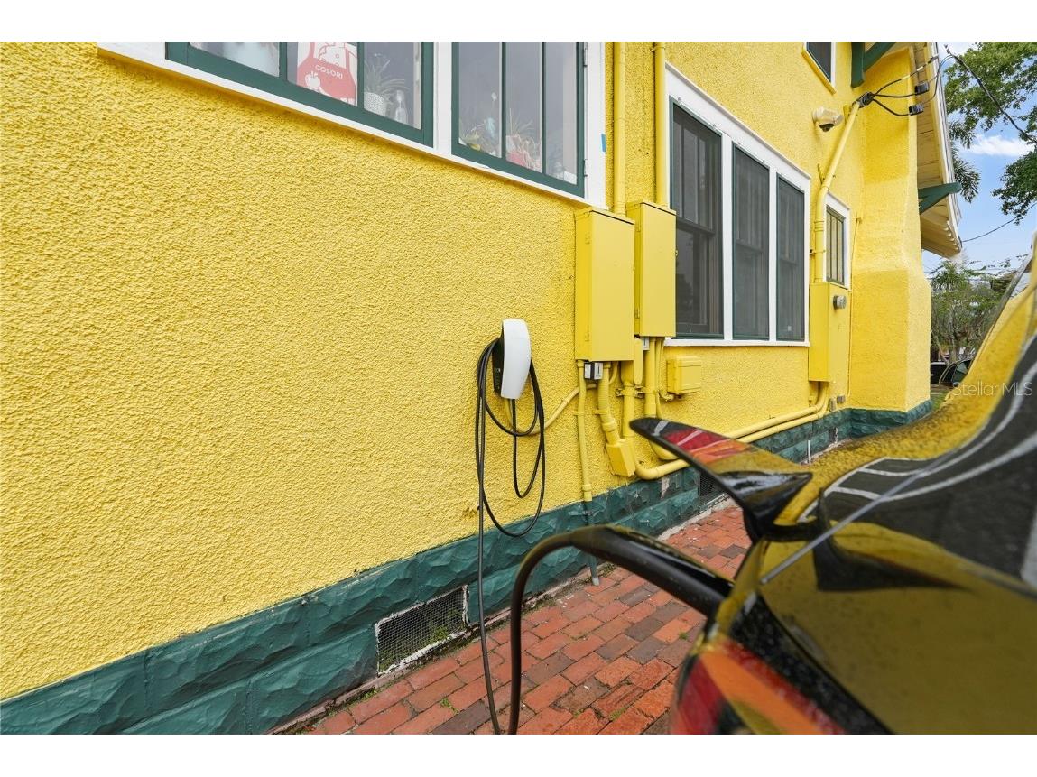 714 Woodward Street Orlando FL 32803 TB8436020 image40