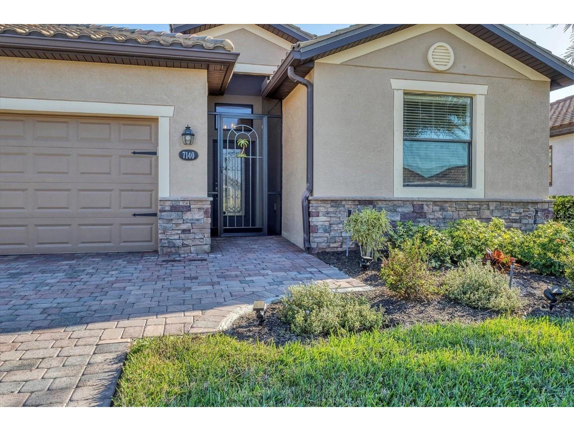 7140 Marsh View Terrace Bradenton FL 34212 A4654916 image3