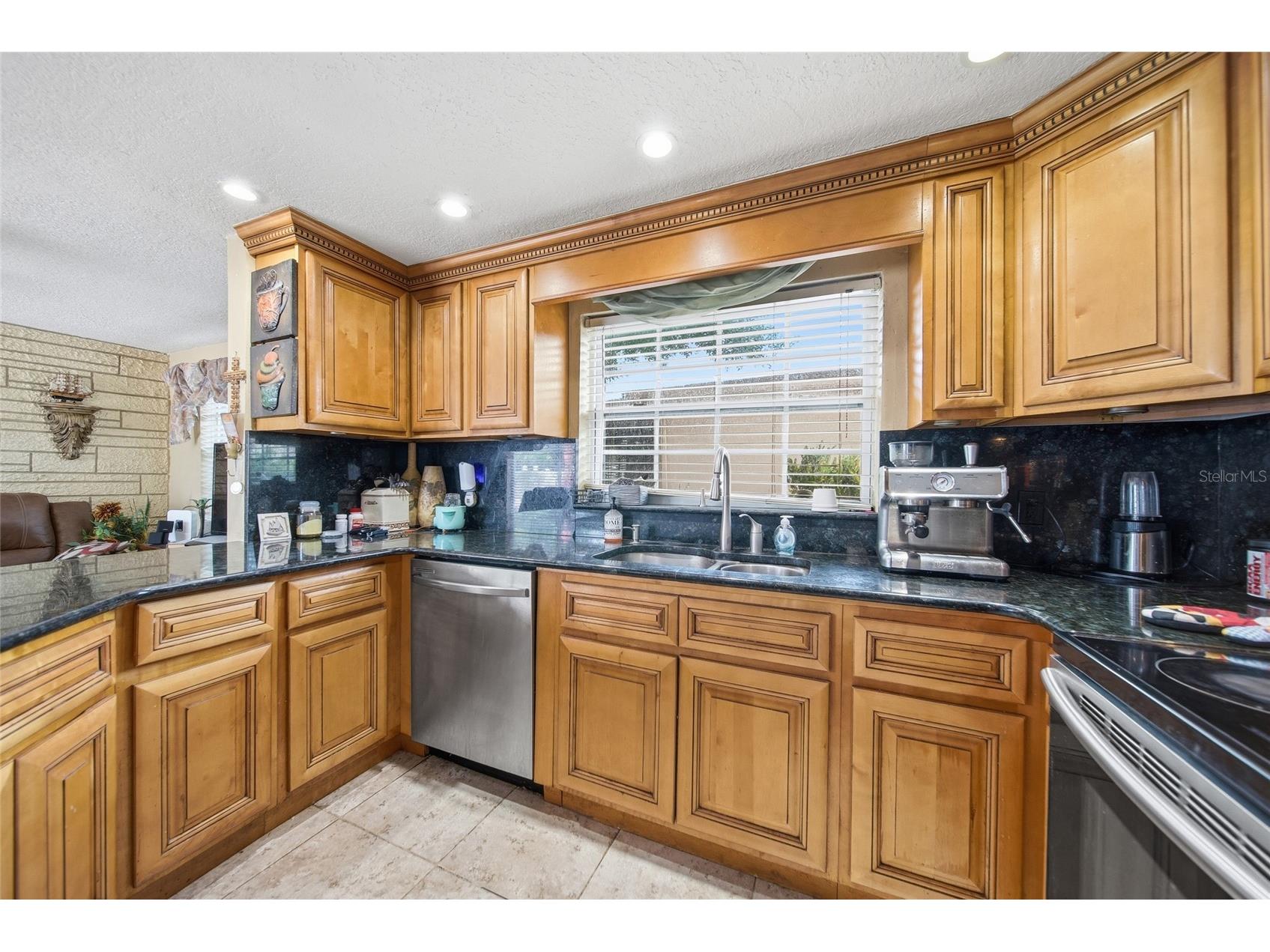 7140 Rockwood Drive Port Richey FL 34668 W7884434 image10