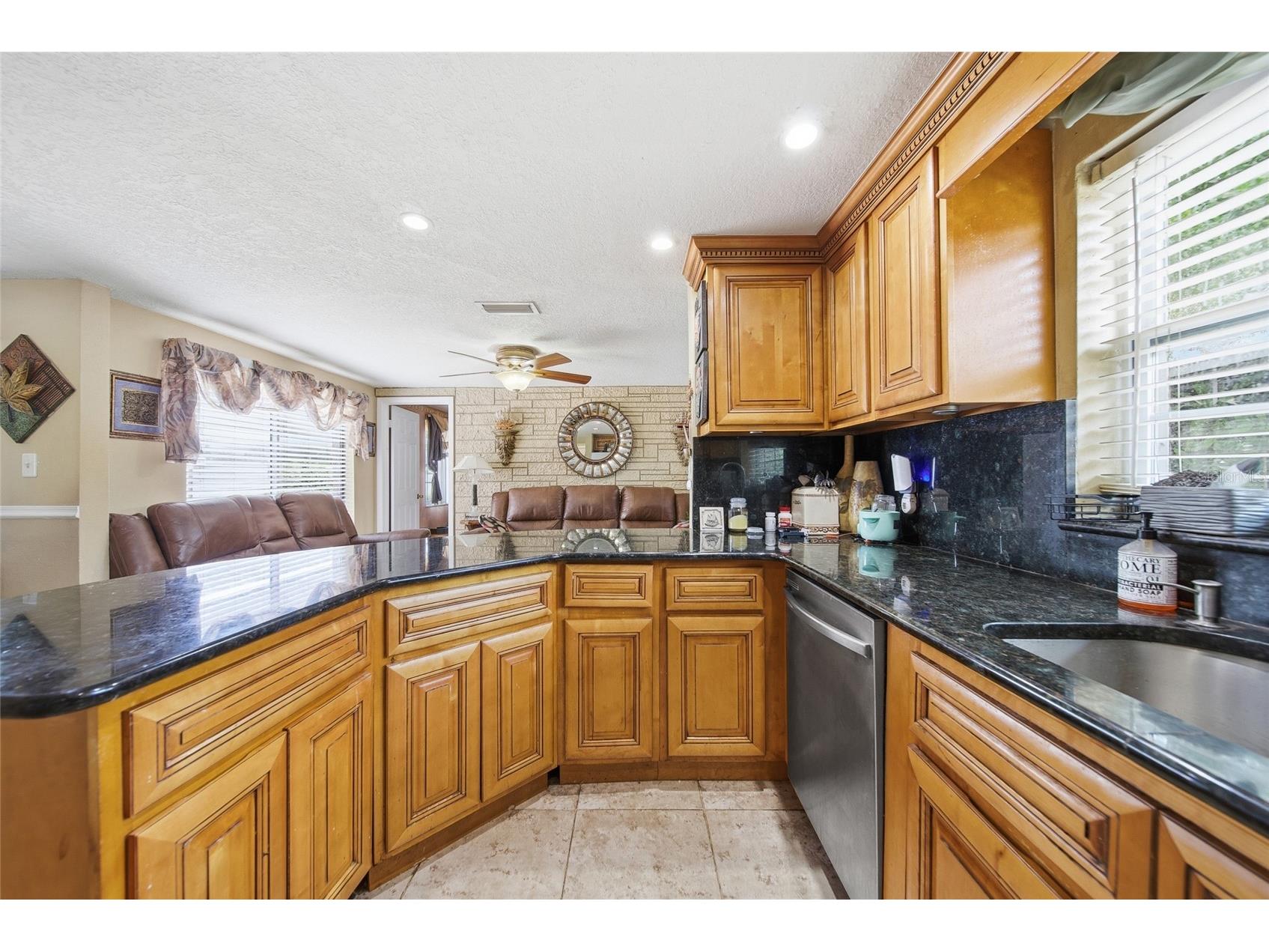 7140 Rockwood Drive Port Richey FL 34668 W7884434 image12