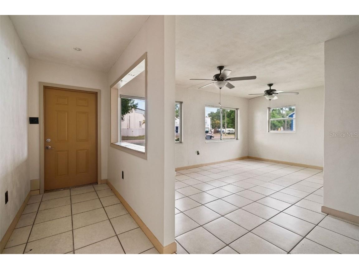 7141 56th Street N Pinellas Park FL 33781 TB8376397 image3