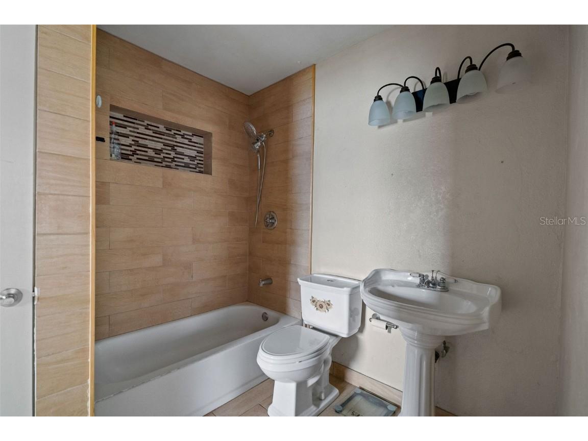 7141 56th Street N Pinellas Park FL 33781 TB8376397 image7