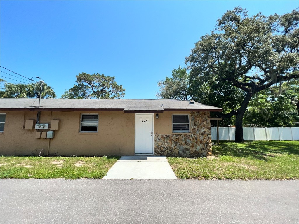 7142 Bellaire Terrace New Port Richey FL 34653 W7855521 image1