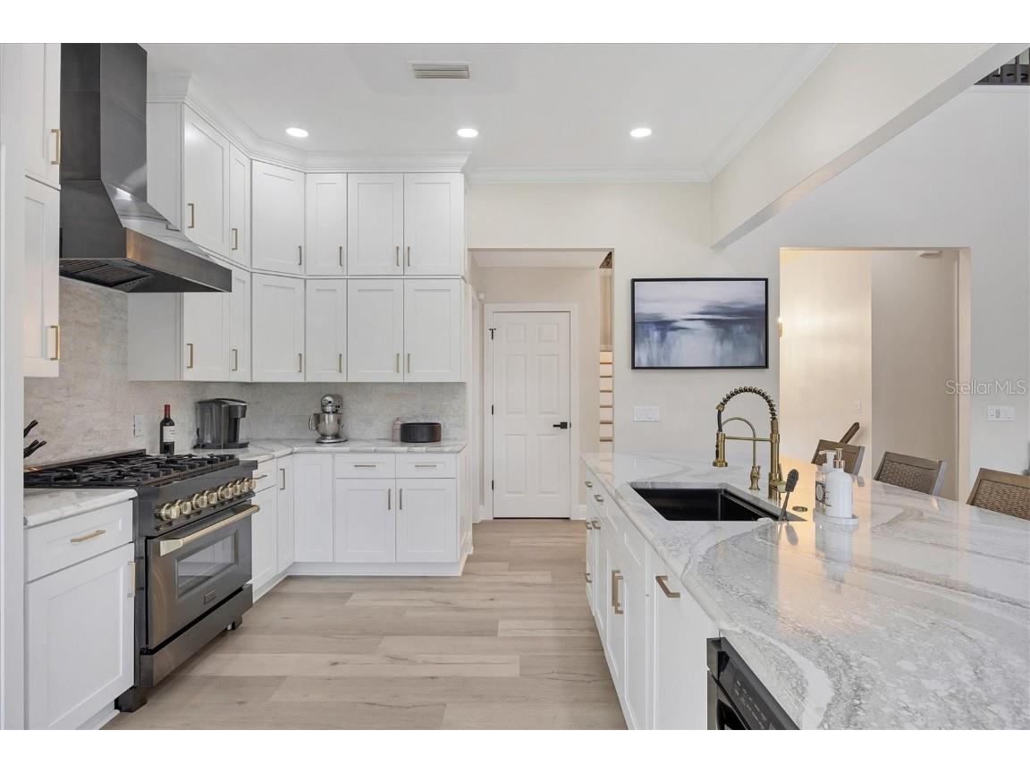 7142 Hawks Harbor Circle Bradenton FL 34207 A4648411 image13