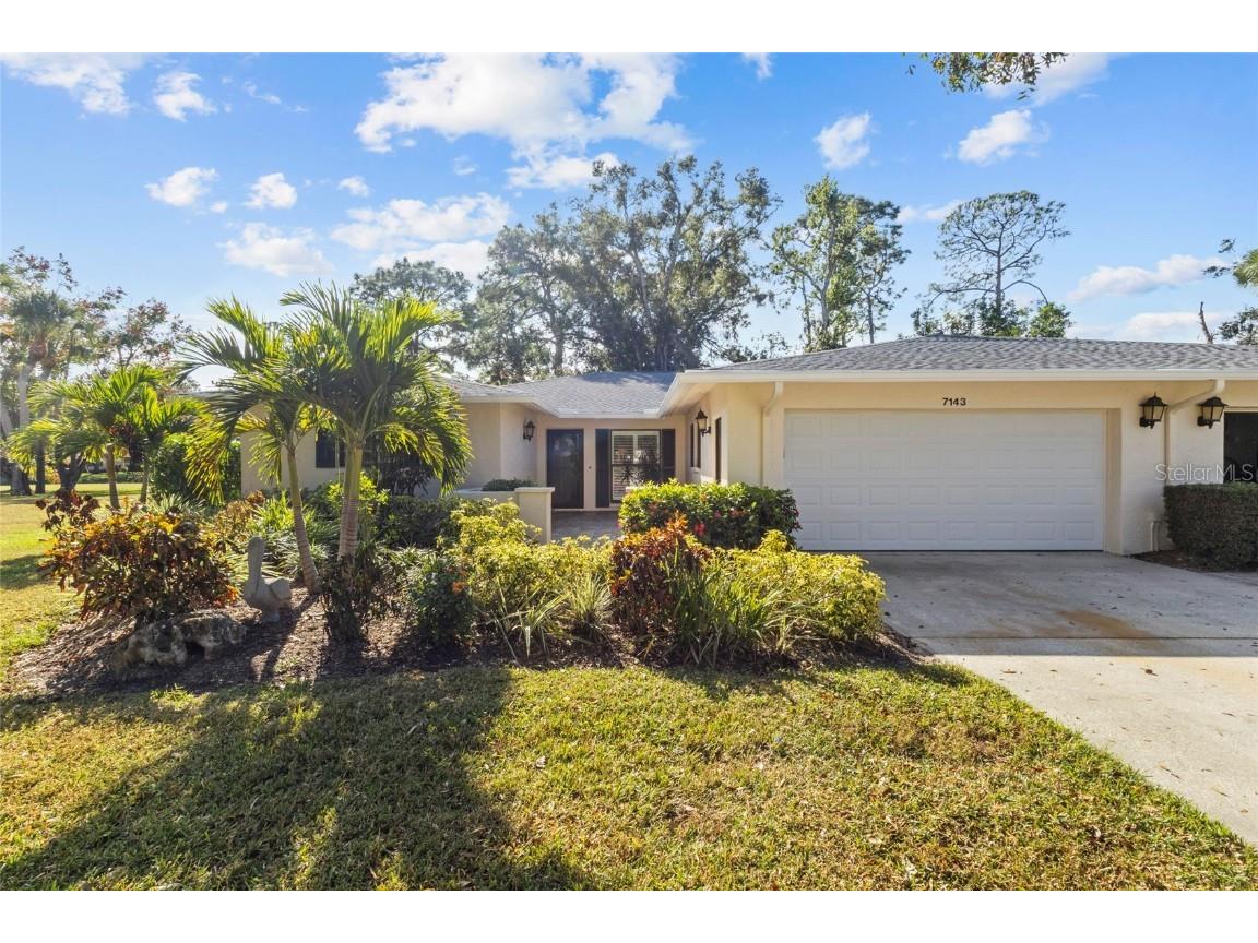 7143 Fairway Bend Lane Sarasota FL 34243 TB8440376 image2