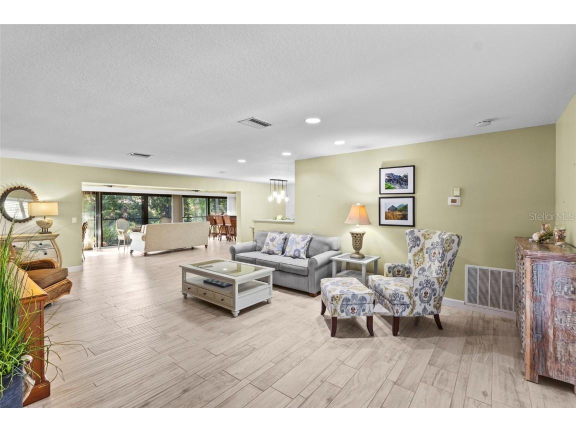 7143 Fairway Bend Lane Sarasota FL 34243 TB8440376 image5