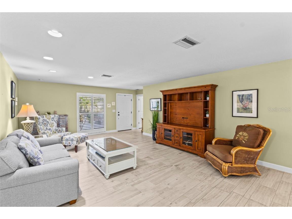 7143 Fairway Bend Lane Sarasota FL 34243 TB8440376 image6