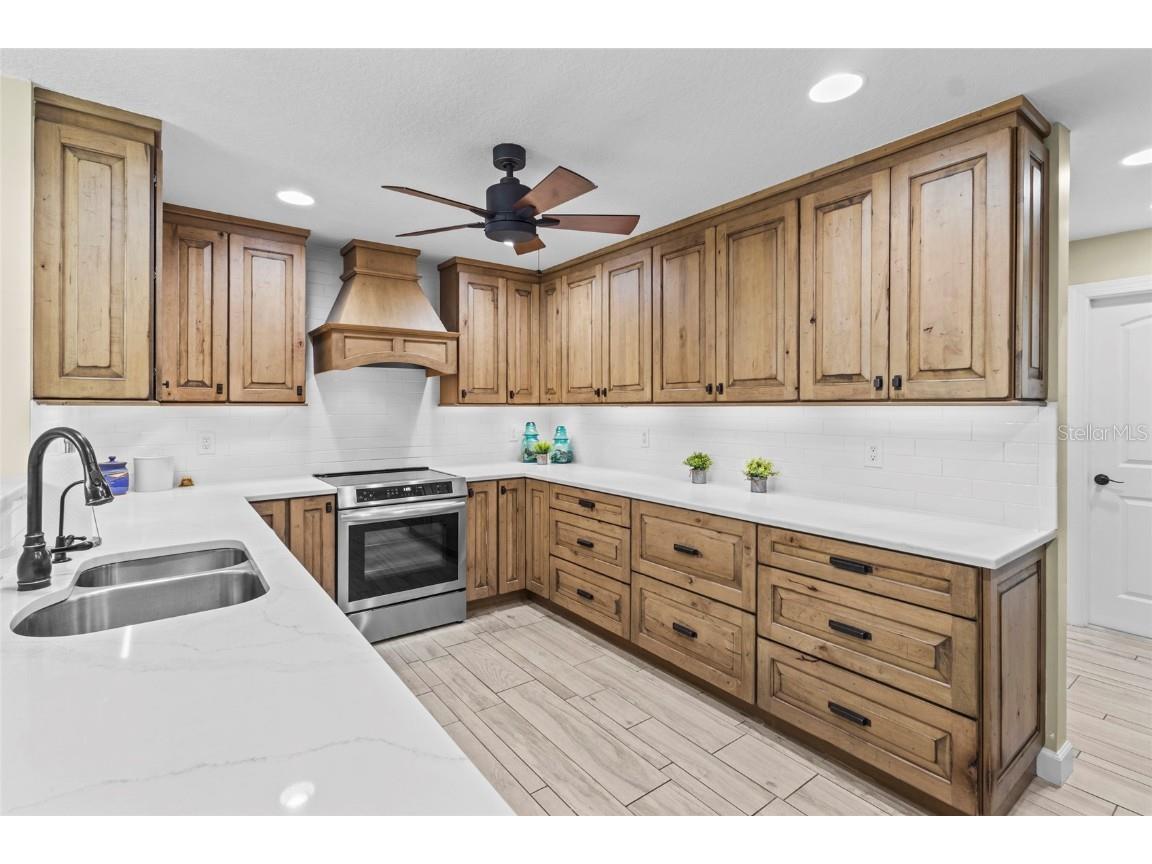 7143 Fairway Bend Lane Sarasota FL 34243 TB8440376 image7