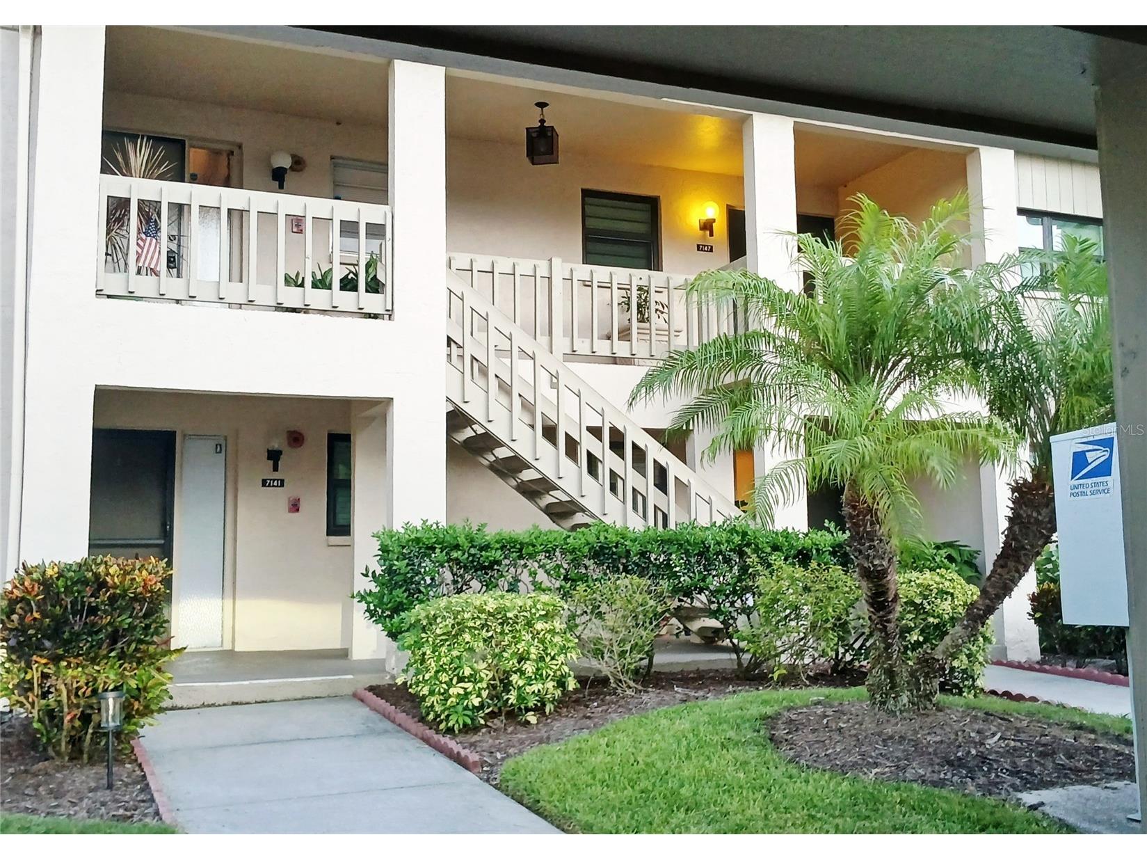 7143 Wood Creek Drive #203 Sarasota FL 34231 A4681524 image1