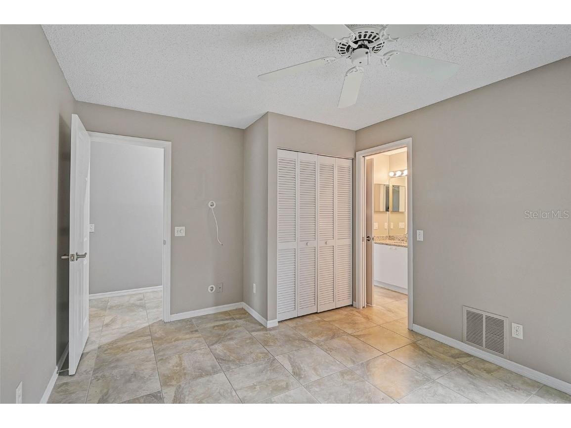 7146 Lakeside Drive Sarasota FL 34243 A4635616 image20