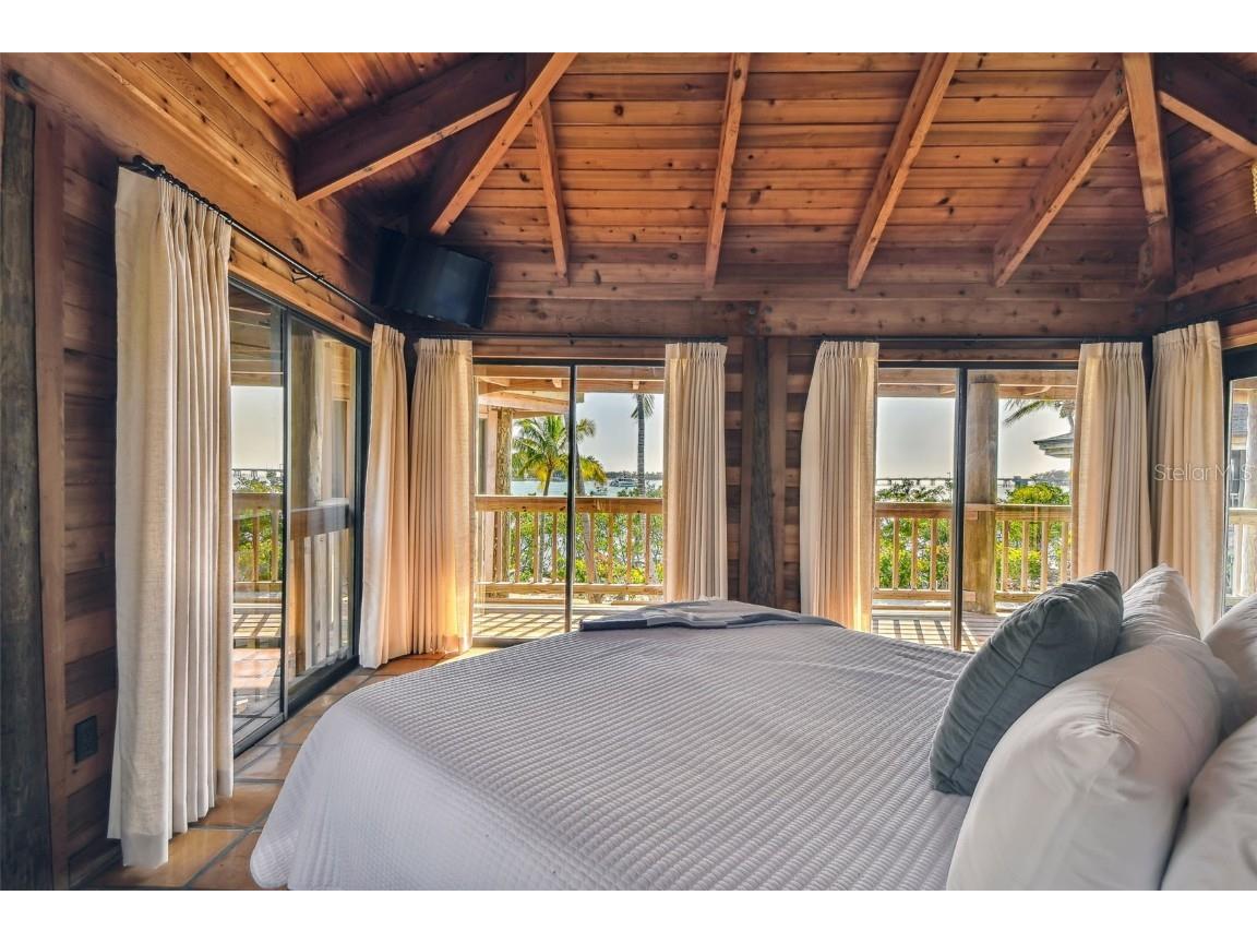 7147 La Lenaire Drive Longboat Key FL 34228 - LONGBOAT PASS TB8448347 image50