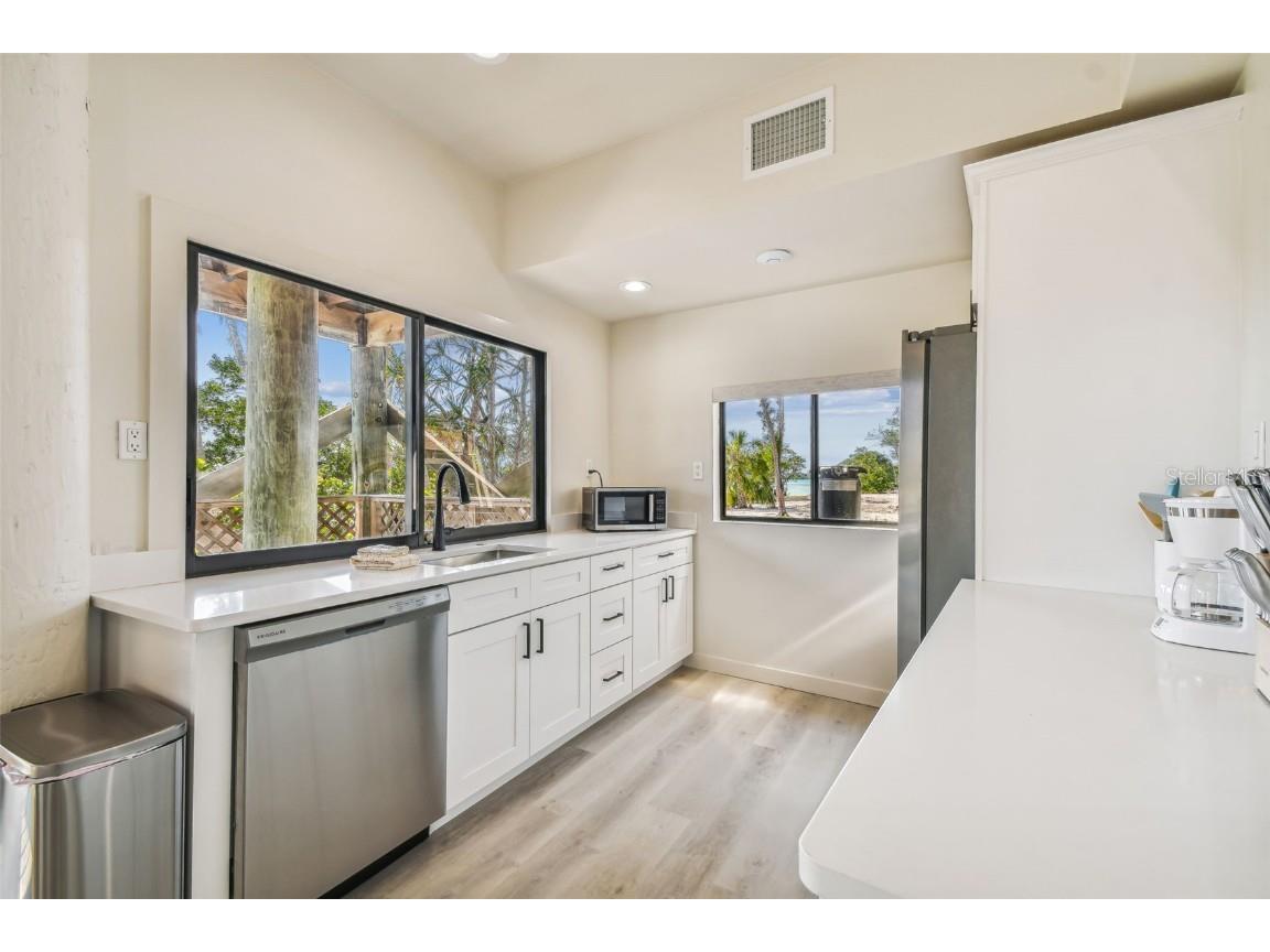 7147 La Lenaire Drive Longboat Key FL 34228 - LONGBOAT PASS TB8448347 image72