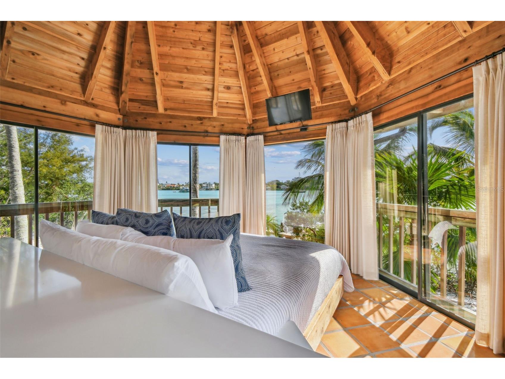 7147 La Lenaire Drive Longboat Key FL 34228 - LONGBOAT PASS TB8460118 image7