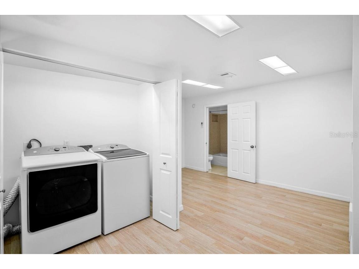 7147 Lago Street Sarasota FL 34241 A4672479 image10