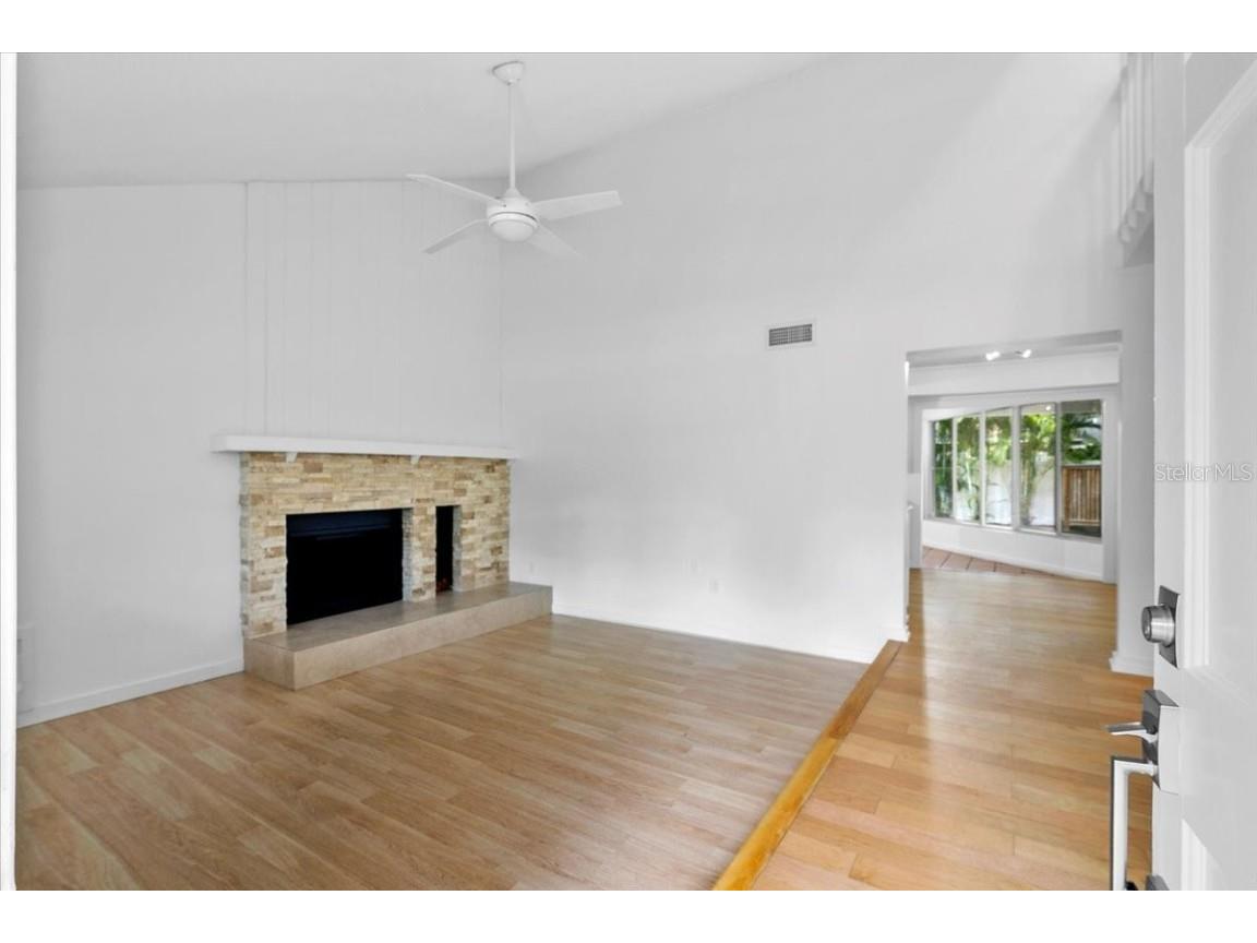 7147 Lago Street Sarasota FL 34241 A4672479 image3