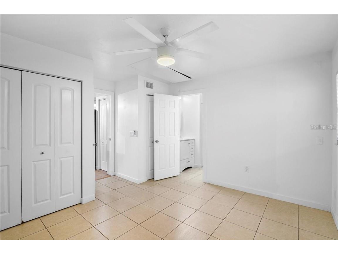 7147 Lago Street Sarasota FL 34241 A4672479 image9