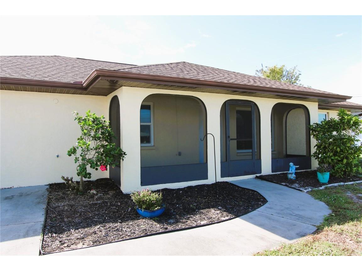 7147 Peacock Lane Englewood FL 34224 D6133772 image1