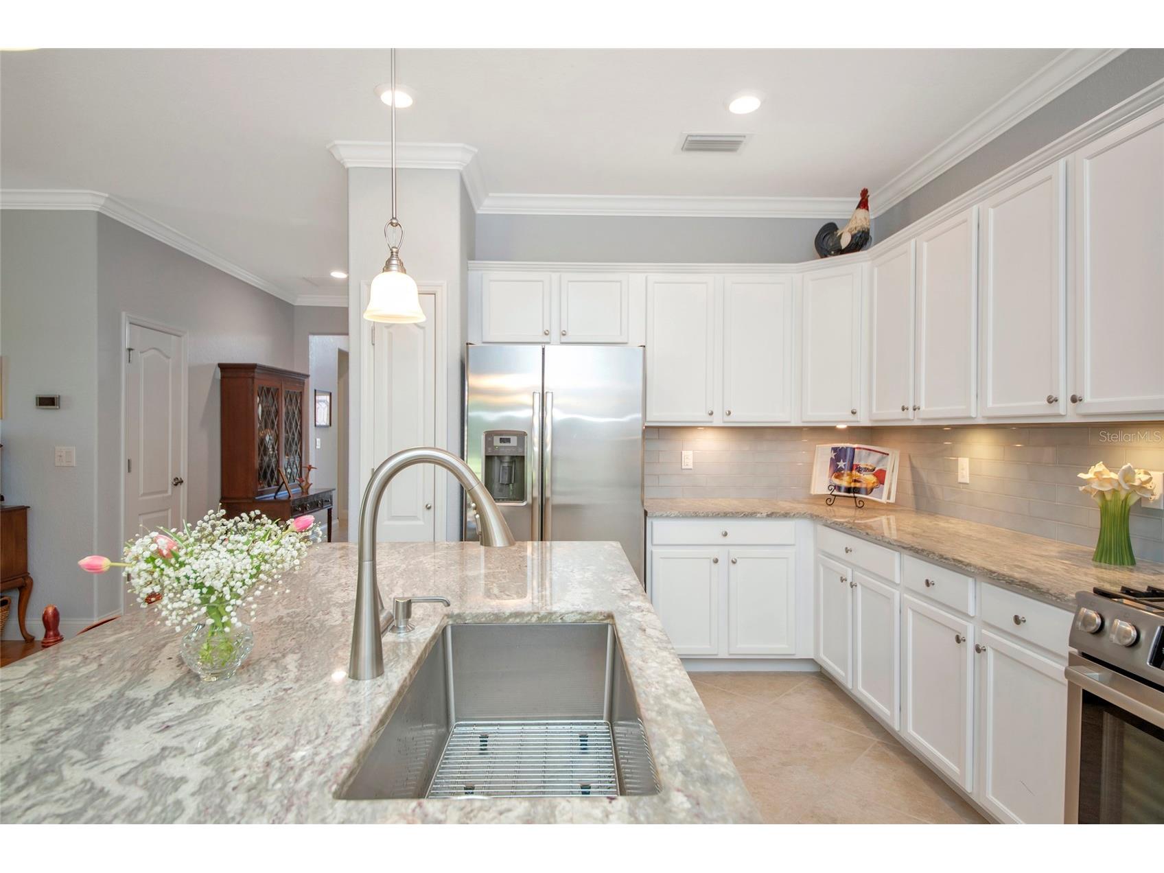 7148 Marsh View Terrace Bradenton FL 34212 A4692854 image10