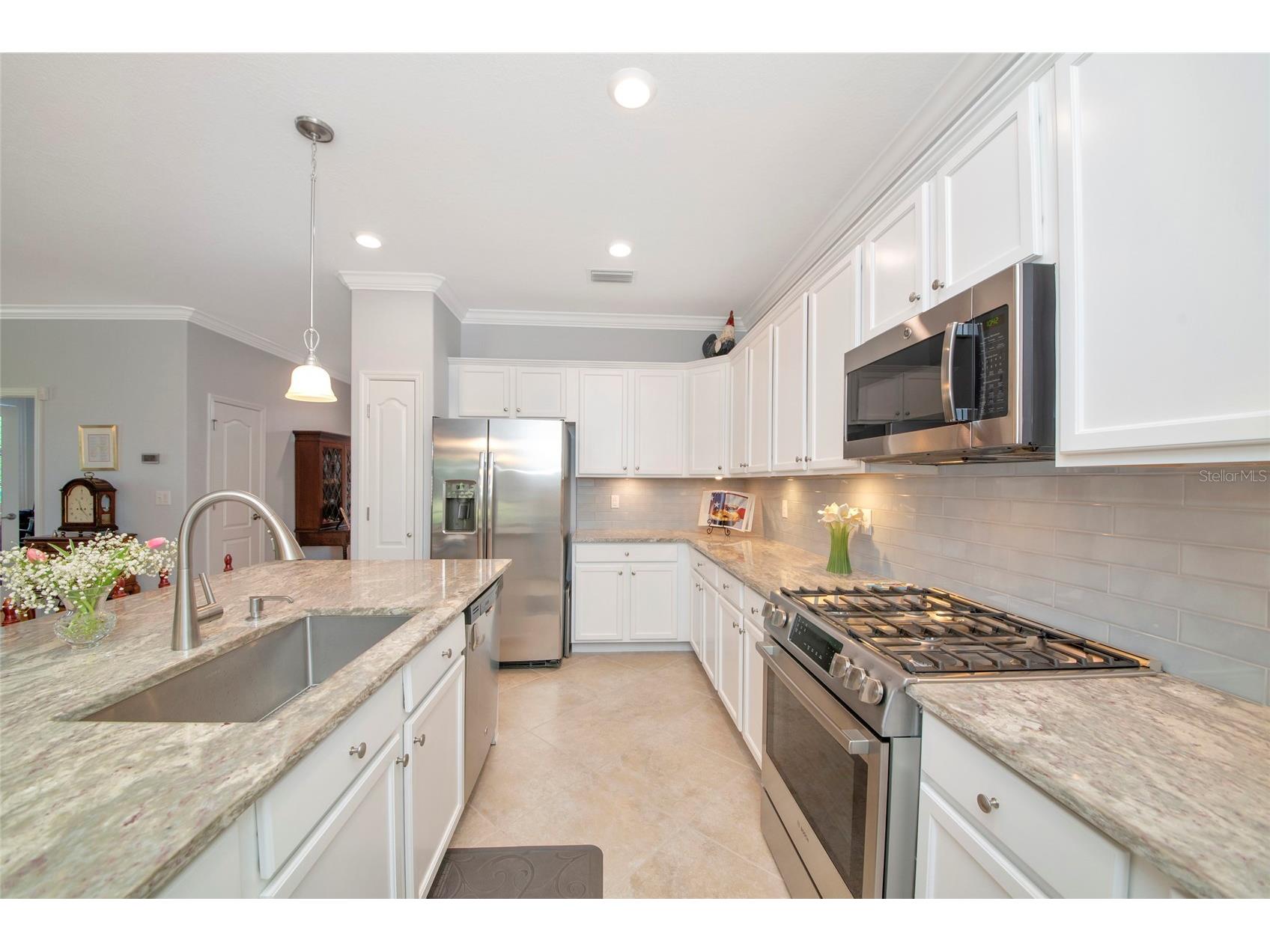 7148 Marsh View Terrace Bradenton FL 34212 A4692854 image9
