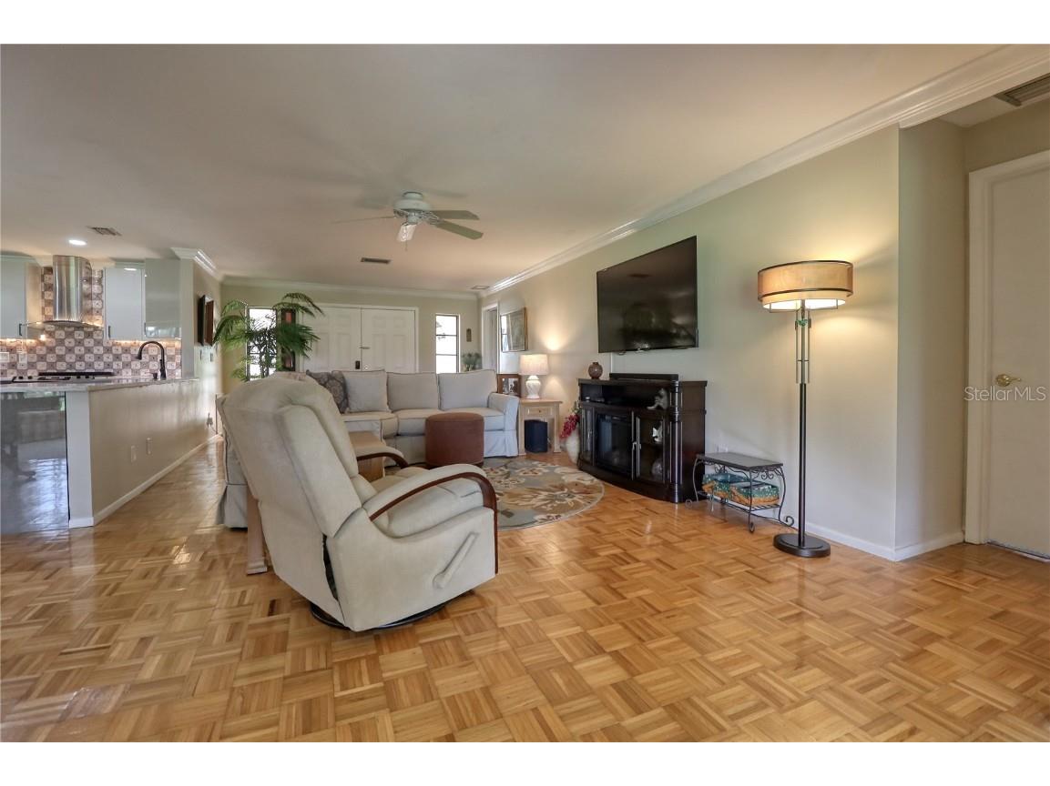 7149 Fairway Bend Circle Sarasota FL 34243 A4664267 image10