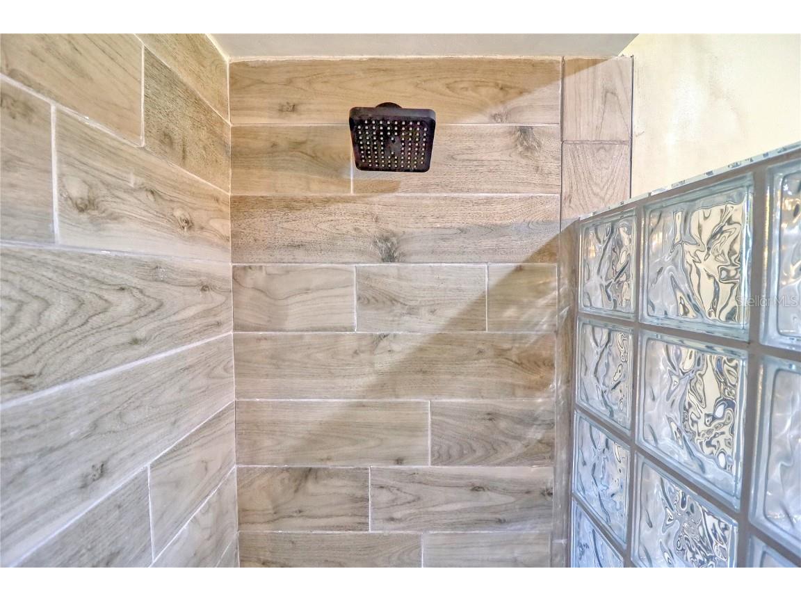 7149 Fairway Bend Circle Sarasota FL 34243 A4664267 image40