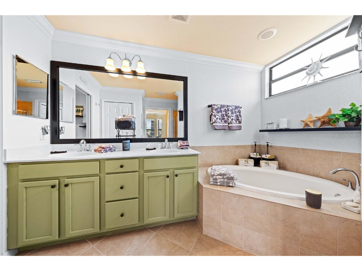 7149 River Hammock Drive #101 Bradenton FL 34212 A4669277 image30