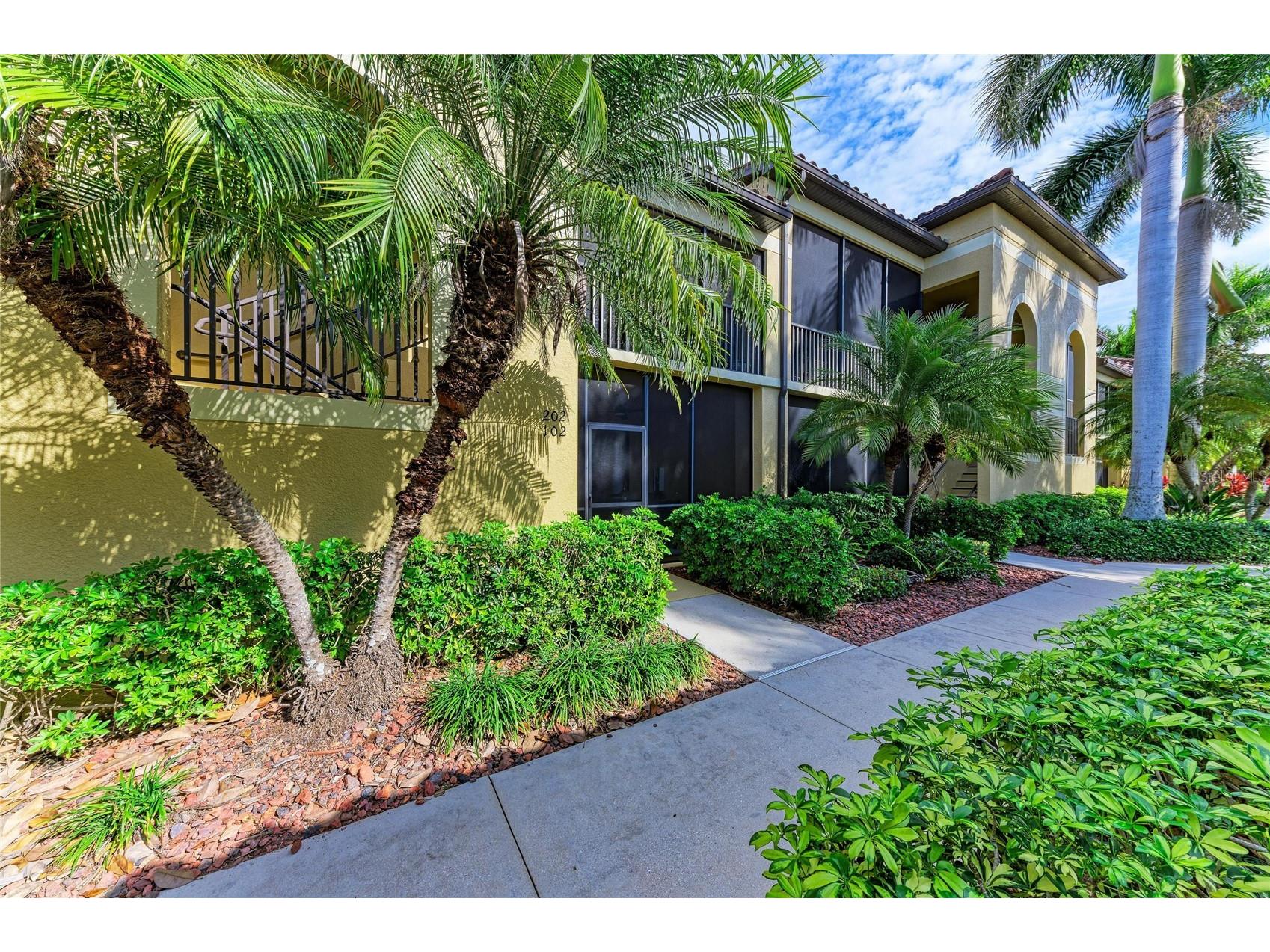 7149 River Hammock Drive #102 Bradenton FL 34212 A4679238 image1