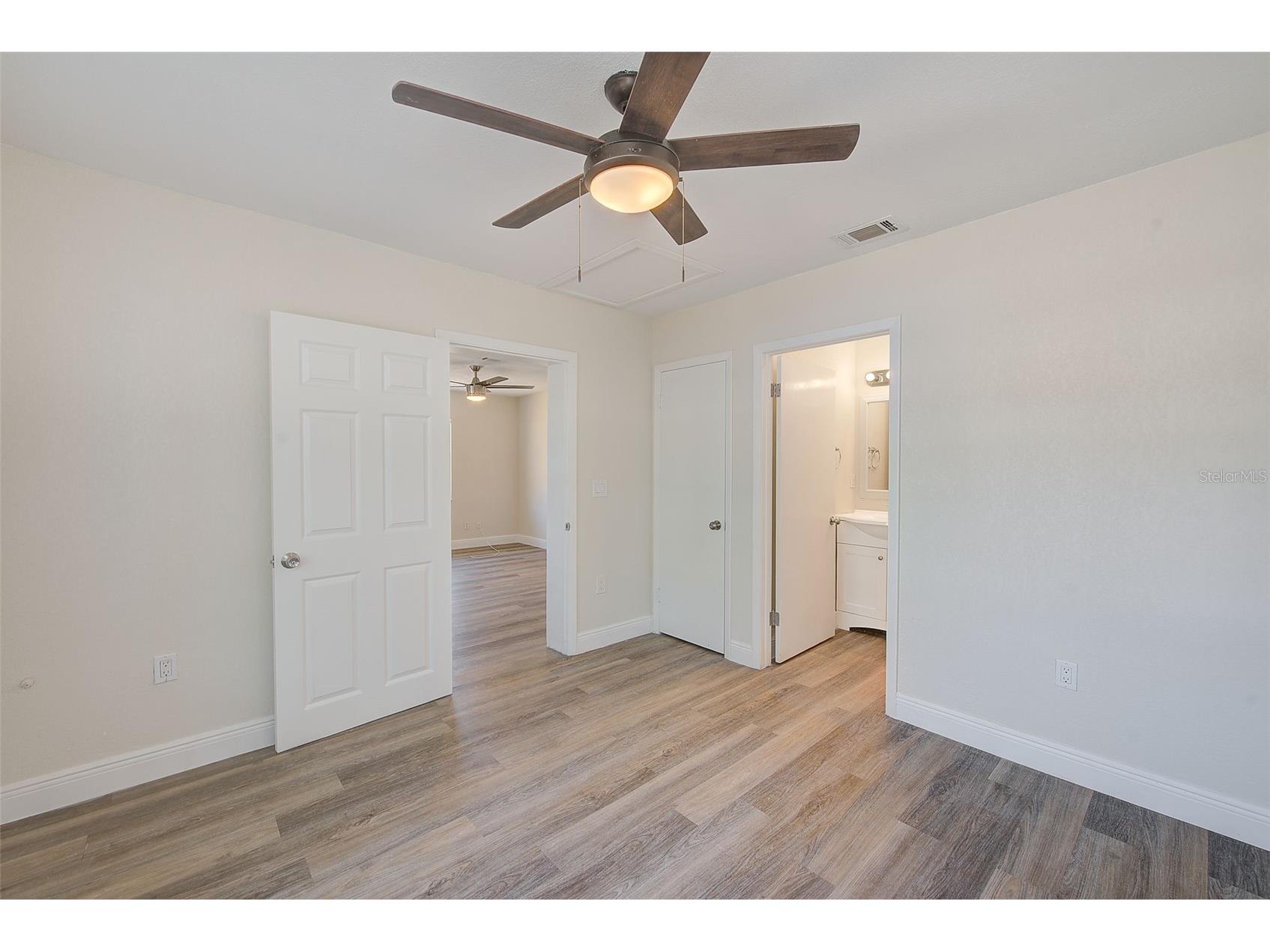 715 1st Avenue NE Largo FL 33770 TB8474696 image14