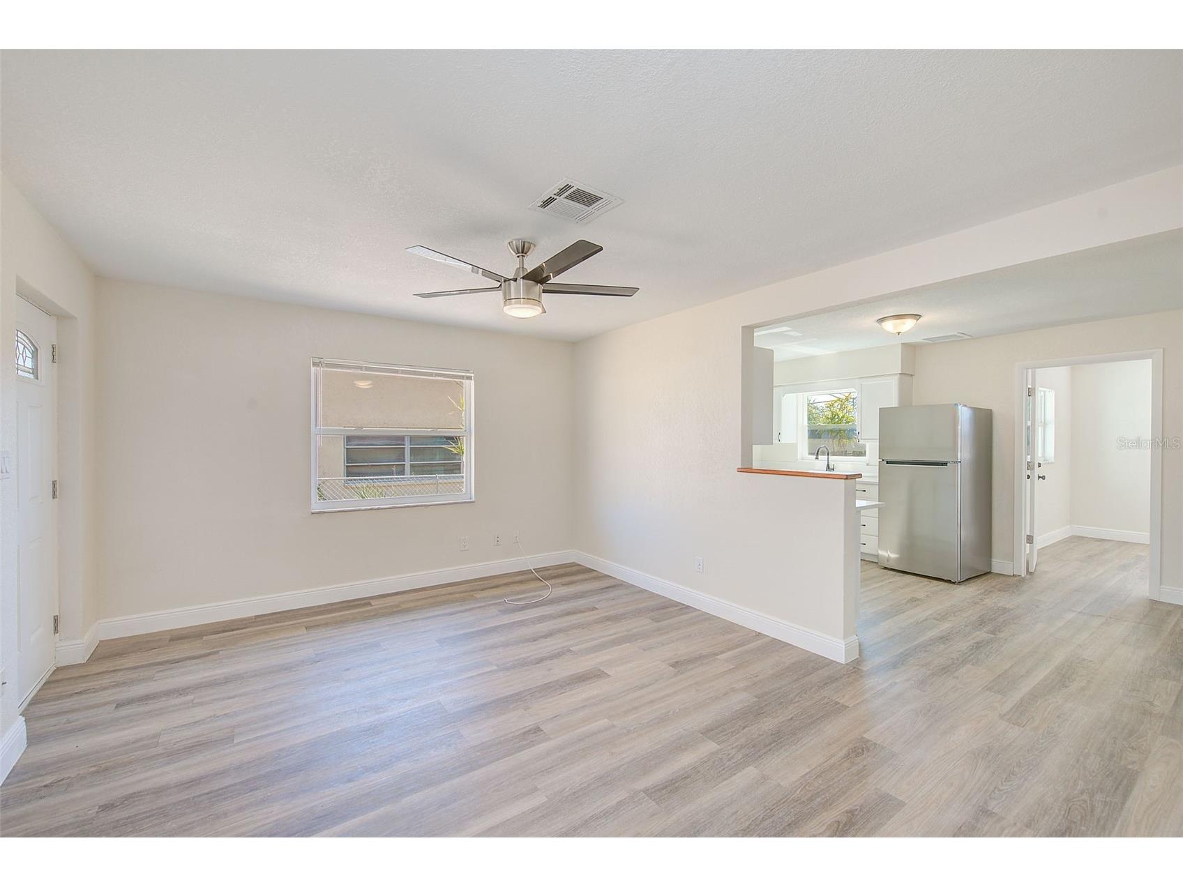 715 1st Avenue NE Largo FL 33770 TB8474696 image5