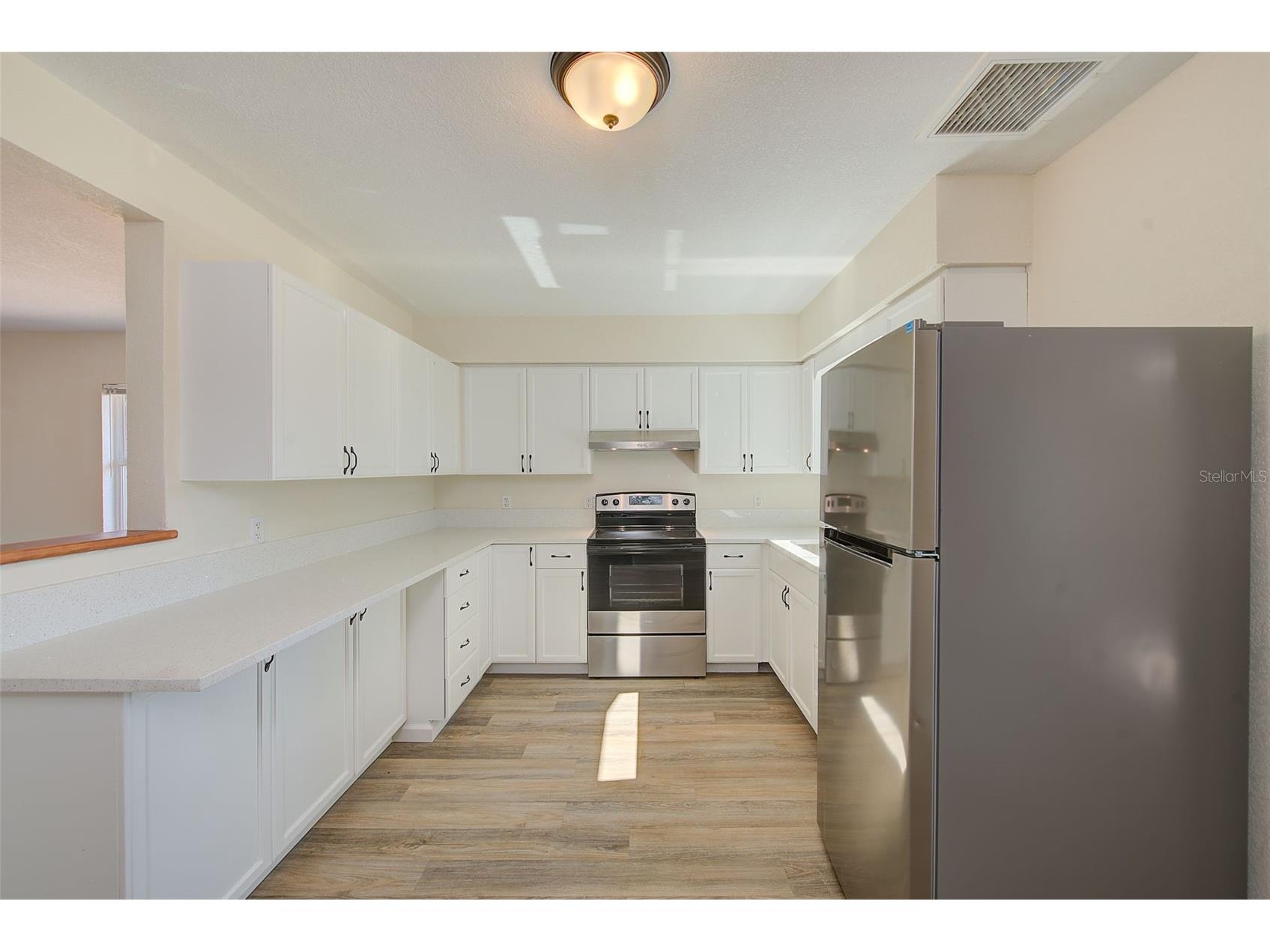 715 1st Avenue NE Largo FL 33770 TB8474696 image6