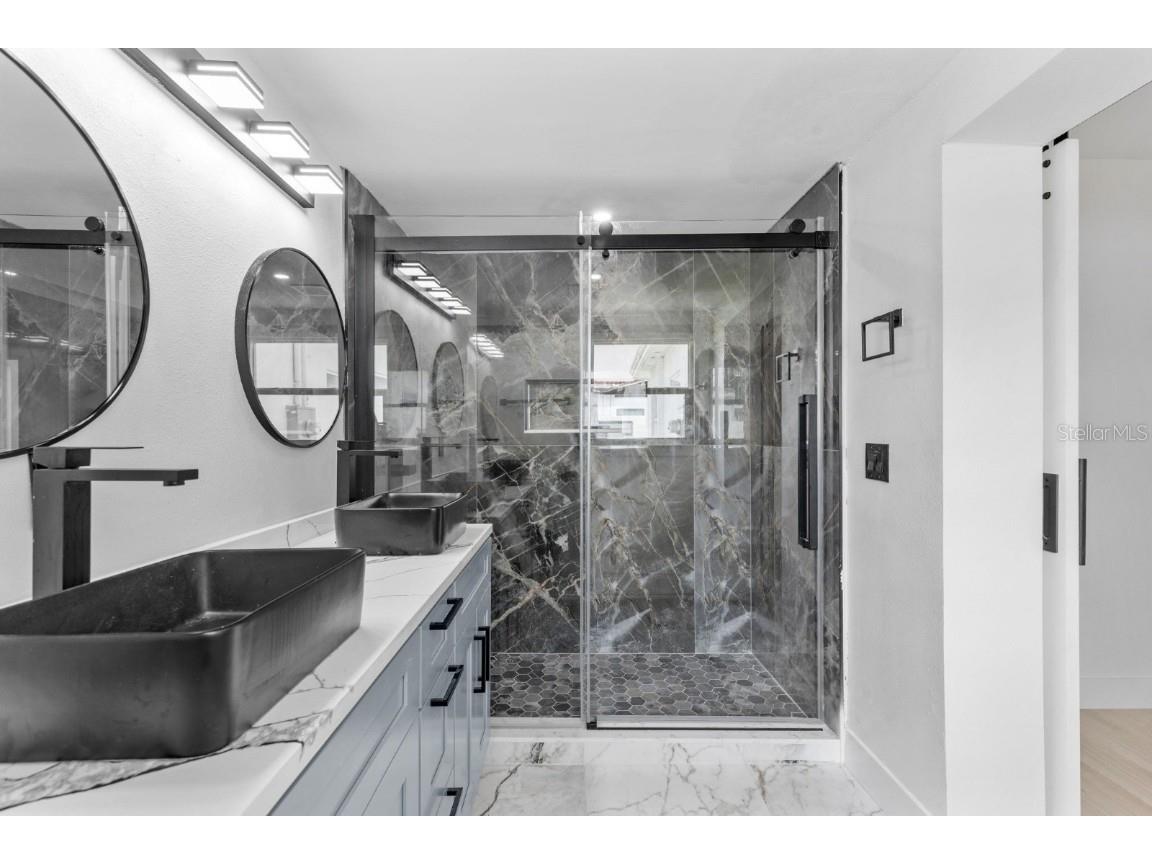 715 40th Avenue NE Saint Petersburg FL 33703 TB8425066 image15