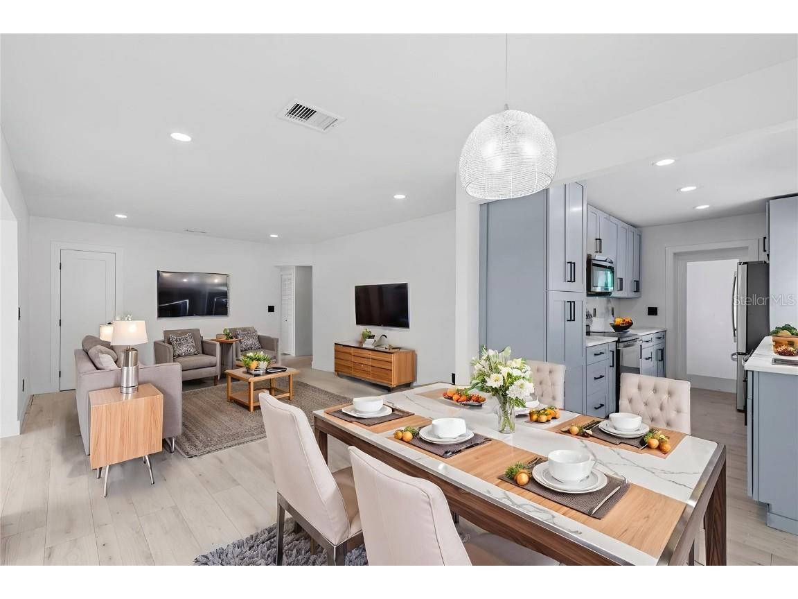 715 40th Avenue NE Saint Petersburg FL 33703 TB8425066 image6