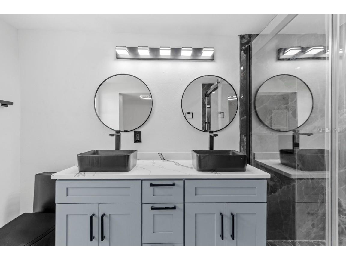 715 40th Avenue NE Saint Petersburg FL 33703 TB8437088 image16