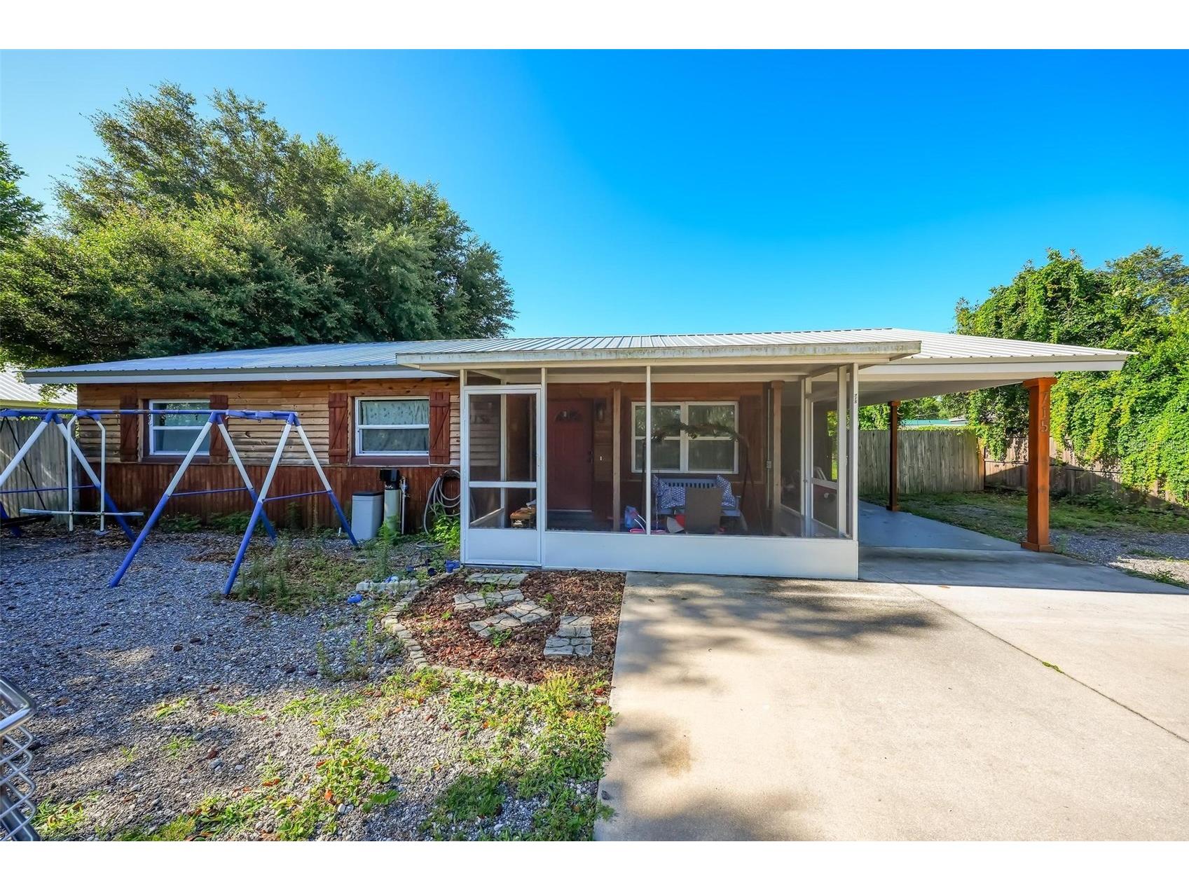 715 4th Street Polk City FL 33868 O6414801 image2