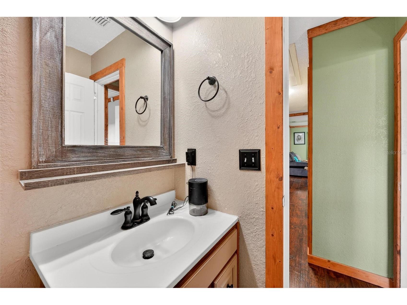 715 4th Street Polk City FL 33868 O6414801 image24