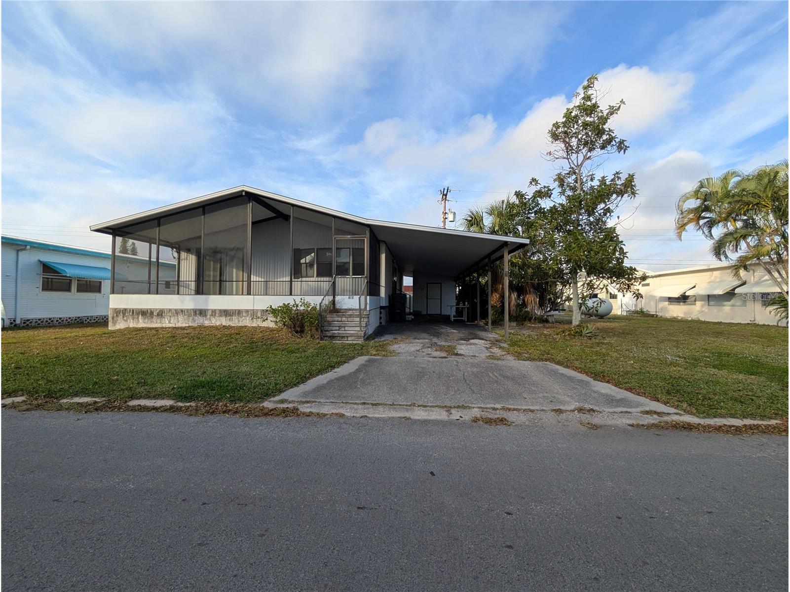 715 50th Avenue Terrace W Bradenton FL 34207 A4675534 image1