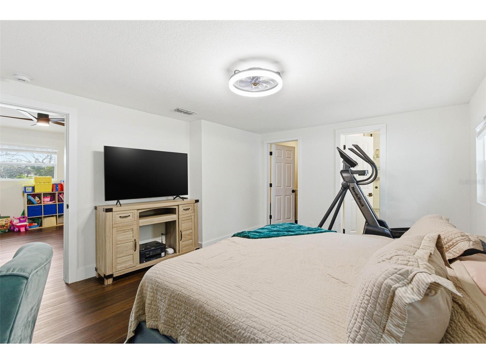 715 53rd Street S Gulfport FL 33707 TB8457466 image21