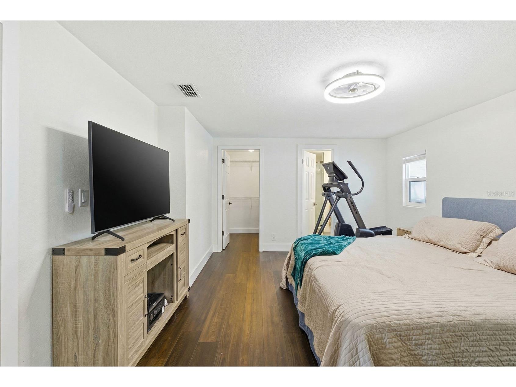 715 53rd Street S Gulfport FL 33707 TB8457466 image27