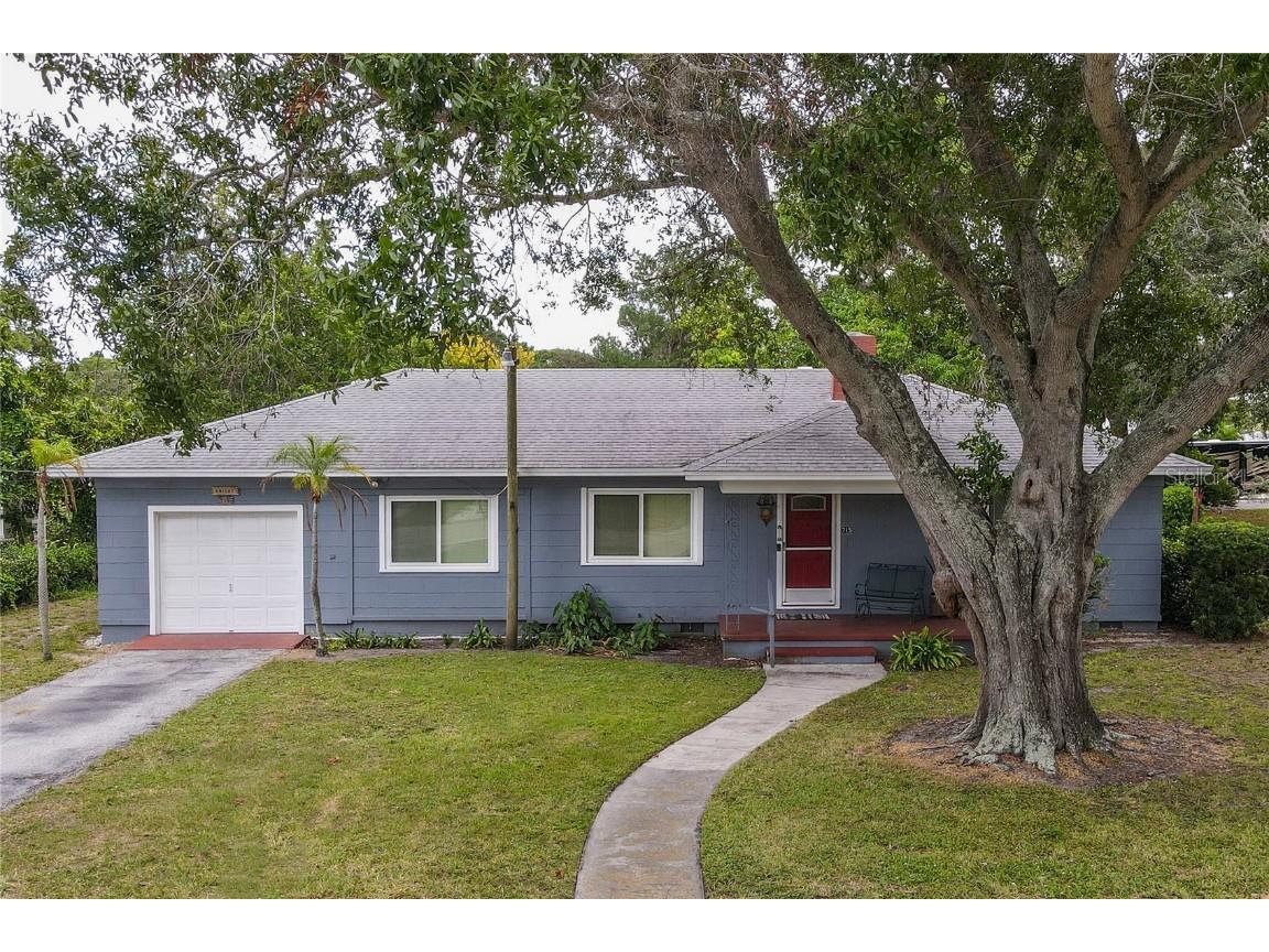 715 59th Street NW Bradenton FL 34209 A4585159 image1
