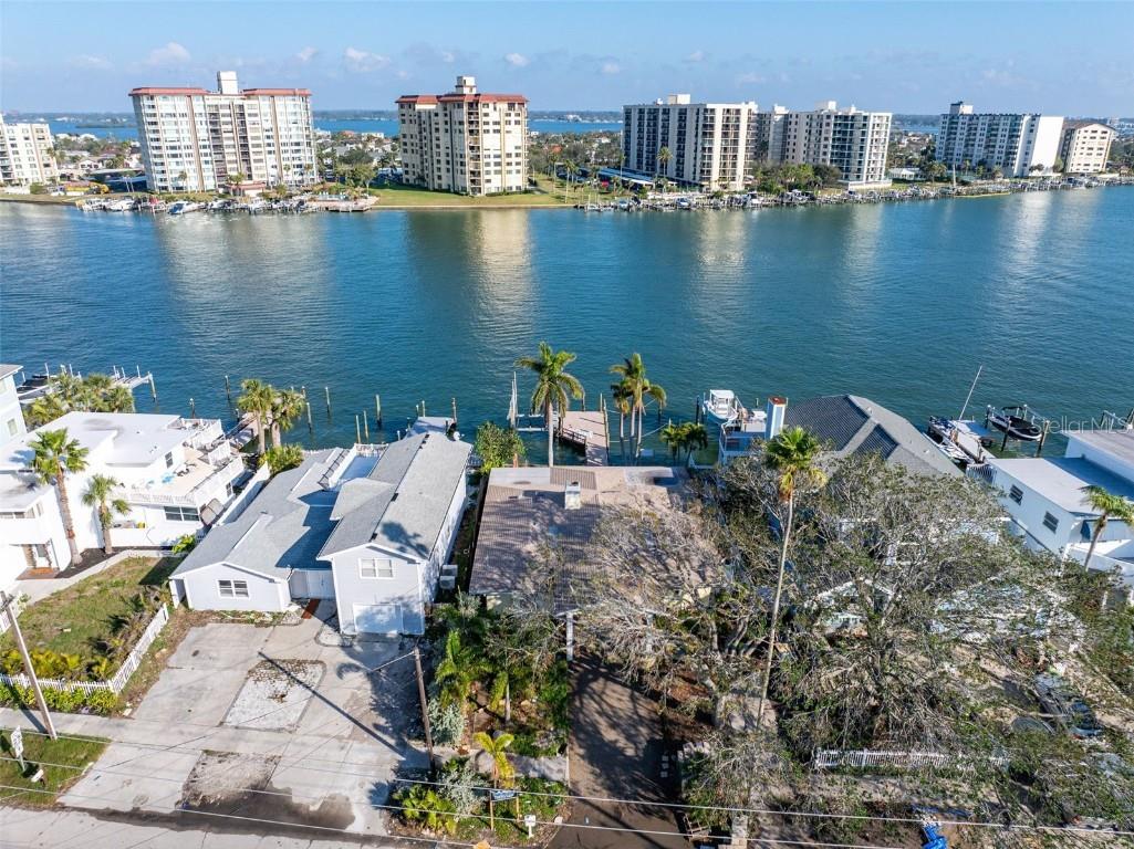 715 Bay Esplanade Clearwater Beach FL 33767 TB8333577 image1