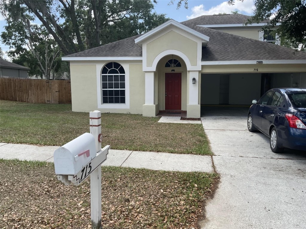 715 Grand Canyon Drive Valrico FL 33594 TB8373537 image1