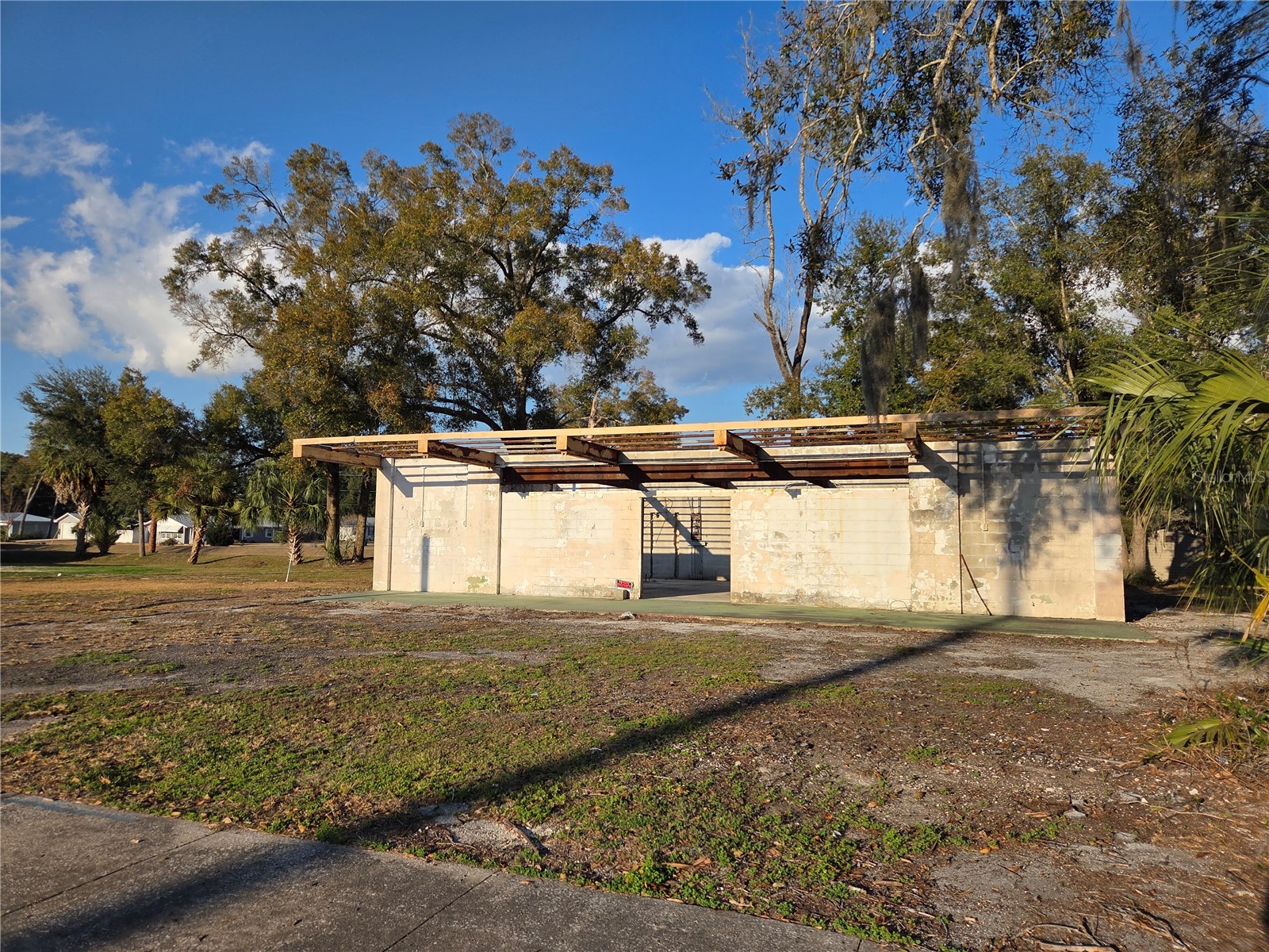 715 N Young Boulevard Chiefland FL 32626 OM718847 image1